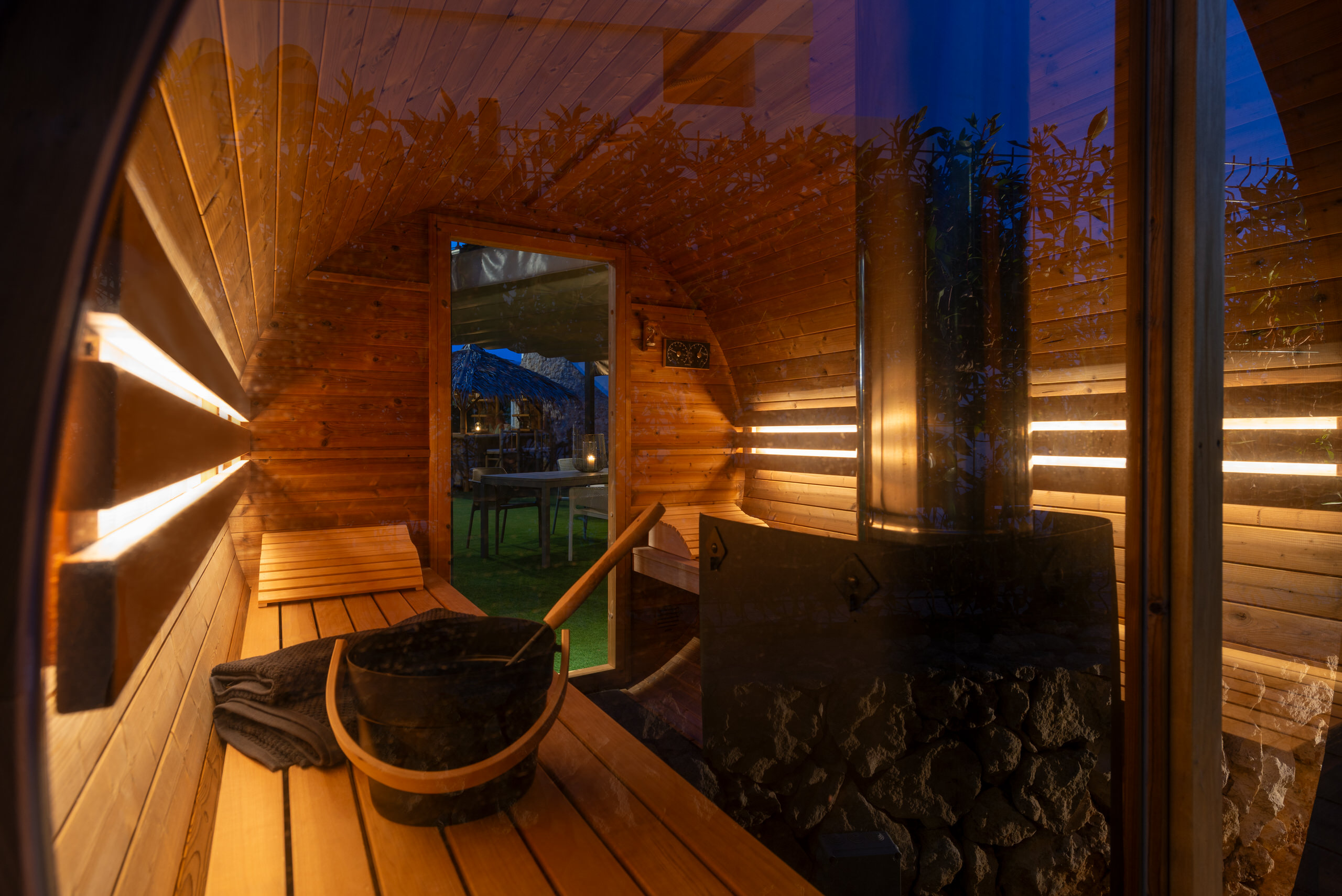 Halo_Sauna_einzelnd_ (2)